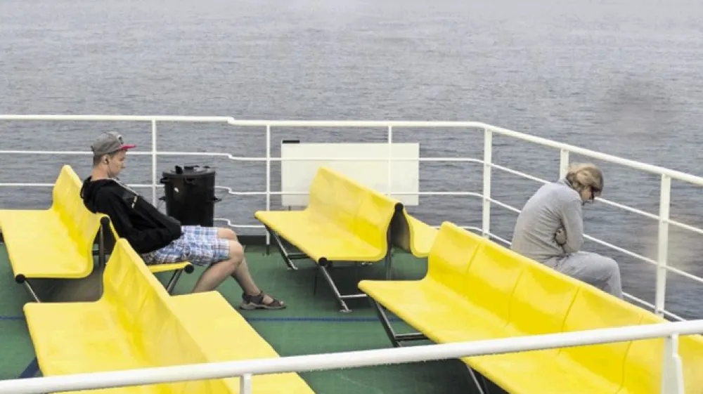 V &scaron;olah  pravijo, da se bodo pred odhodi na ekskurzije pozanimali o varnostnih razmerah in jih, če bo treba, odpovedali. Ker je &scaron;e vedno povsem varno potovati v sosednje države,  se nam podob opustelih trajektov ni treba bati...