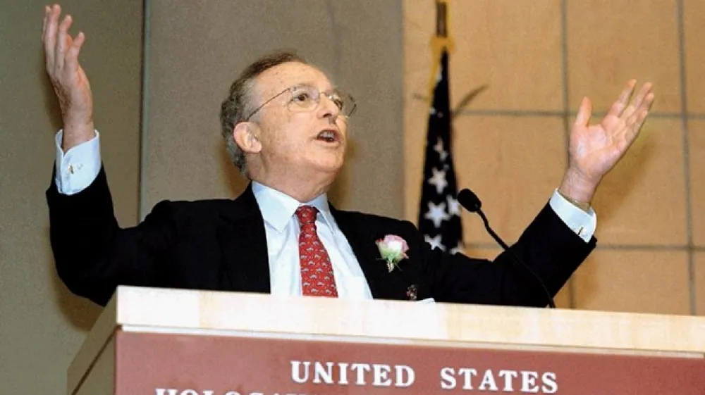 Preiskava zlorab otrok je razdeljena na trinajst delov. Eden bo namenjen preiskavi obtožb, da je zdaj pokojni  poslanec lord Janner (na fotografiji) zlorabil več deset otrok in nekatere celo pripeljal v  parlamentarno palačo.