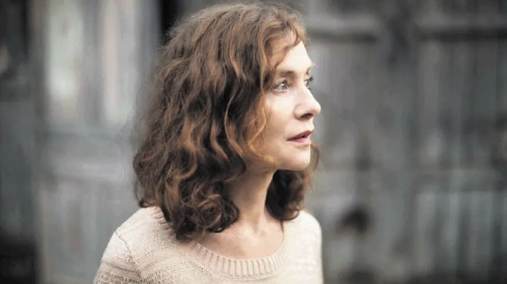 Isabelle Huppert v filmu Prihodnost iz leta 2016
