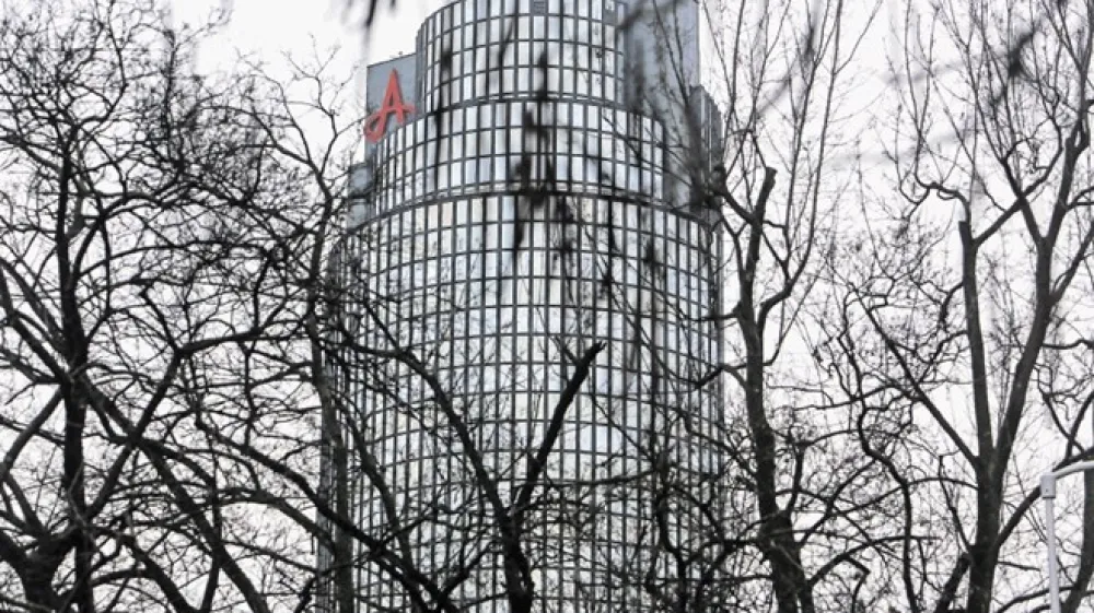 Za premostitev likvidnostnih težav  bo Agrokor v prihodnjih treh mesecih potreboval 364 milijonov evrov svežih sredstev, so izračunale banke upnice z rusko Sberbank na čelu.