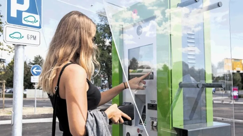 Neplačana parkirnina v tujini se lahko v va&scaron; nabiralnik vrne tudi po nekaj letih.