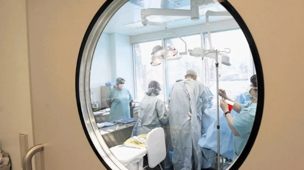 Na Onkolo&scaron;kem in&scaron;titutu Ljubljana  pripravljajo program dnevne bolni&scaron;nice s pospe&scaron;enim okrevanjem, da bi bolnik isti dan po operaciji lahko od&scaron;el domov.