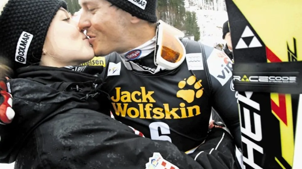 Ivici Kosteliću je bolj kot Grenlandija v&scaron;eč Islandija. Tudi zaradi žene Elin Arnasdottir, s katero sta se poročila pred tremi leti in imata dva sinova.