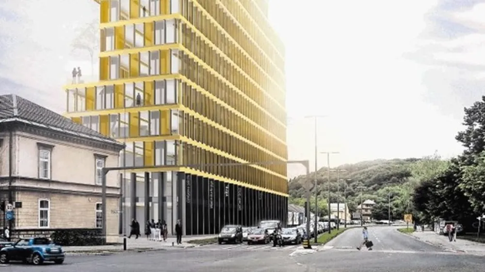 Na križi&scaron;ču Tivolske in Trža&scaron;ke ceste naj bi po prostorskem načrtu stala  57-metrska stolpnica,  v kateri naj bi bil hotel s kongresno dejavnostjo.