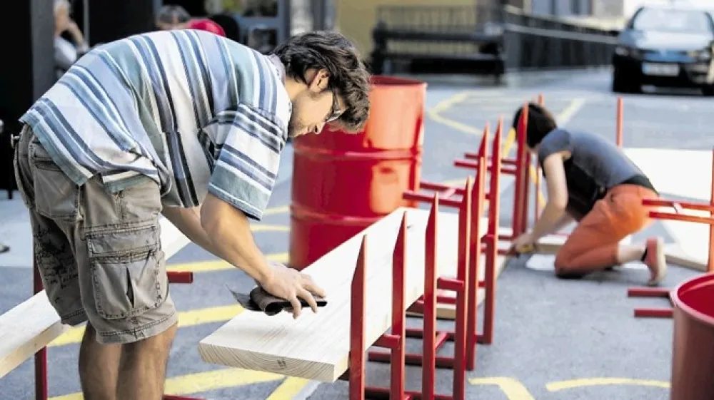 Na podlagi pobud lokalnega prebivalstva so se v Prostorožu odločili za unikatno urbano opremo, s pomočjo katere bodo začeli uporabljati javni prostor.