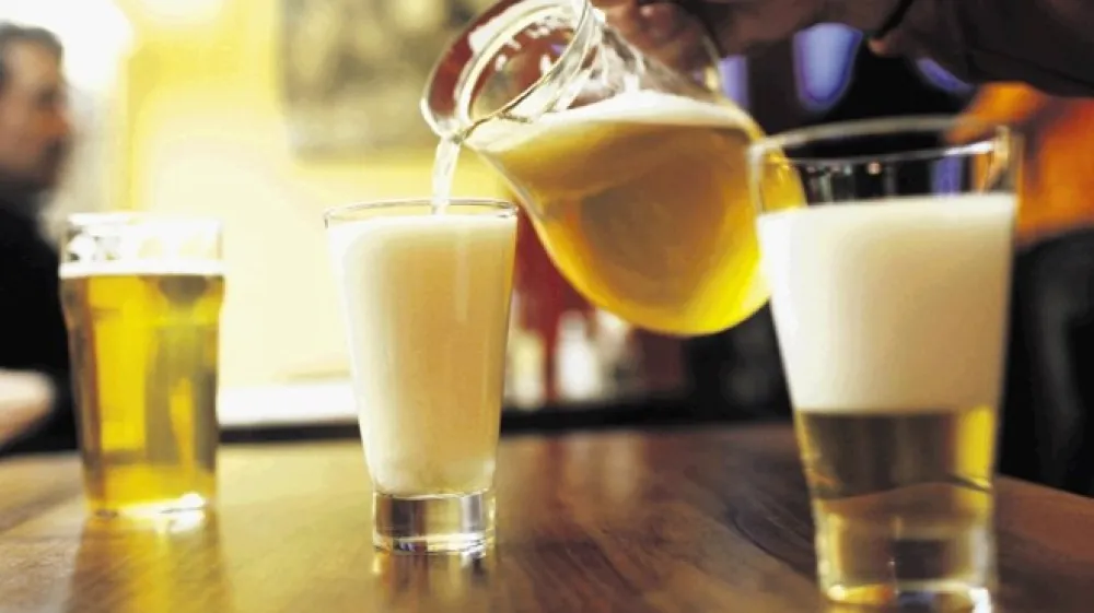 Če  mala pivovarna zvari do 20.000 hektolitrov piva letno, ima tro&scaron;arino znižano za polovico.