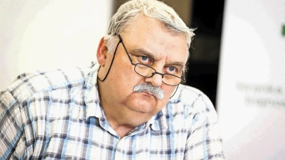 &raquo;V besedilo okoljevarstvenega soglasja ne želimo vnesti nič takega, kar Magna ne bi imela zapisano kot svojo okoljsko in družbeno odgovornost na korporativni spletni strani,&laquo; pravi Marinček.