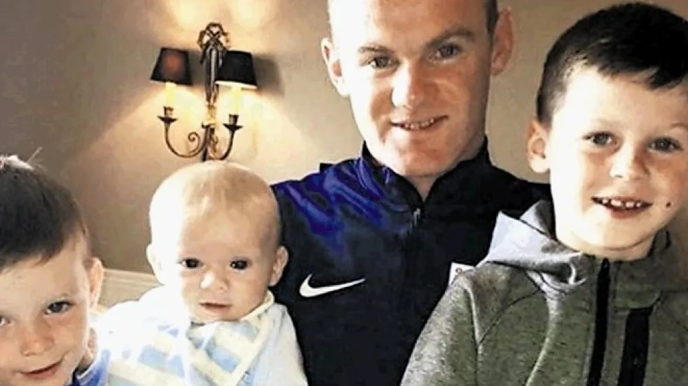 Wayne Rooney ima tri sinove, pričakuje pa &scaron;e četrtega otroka.