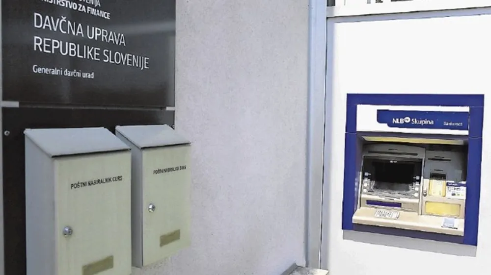 S prijavo računov v tujini ne odla&scaron;ajte, saj lahko pri morebitni utaji davkov Furs preveri vse finančne račune in stanje na njih tudi za deset let nazaj.