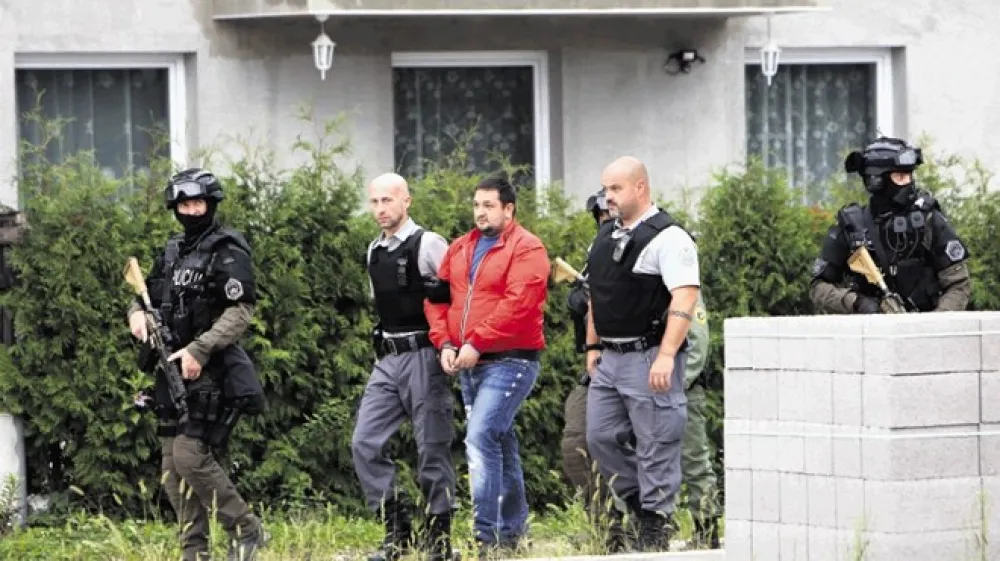 Pred časom so opravili ogled po poteh, ki bi lahko vodile do kraja mučenja. Tožilka je danes povedala, da so ga policisti organizirali vrhunsko ter pokazali poti in bližnjice, ki jih sami nikoli ne bi našli.