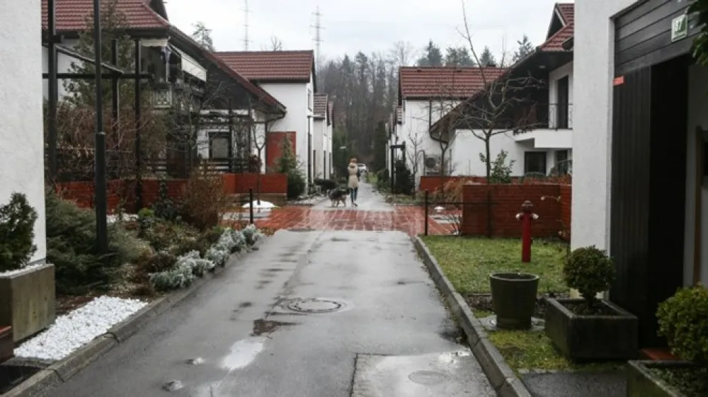 Suhadolčanova ulica ni edina, ki v Ljubljani nosi napačen zapis.