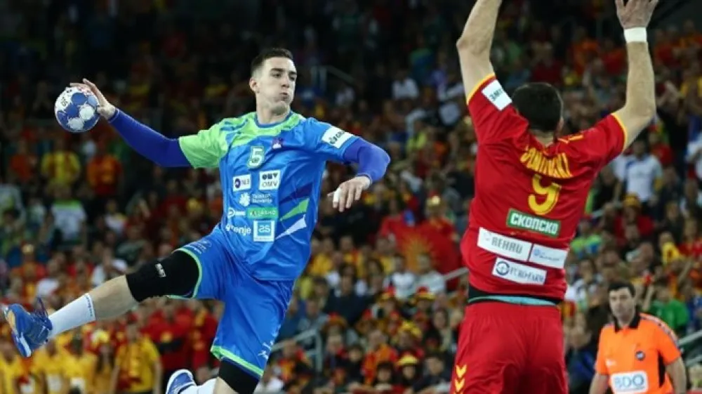 To je že četrta izguba v slovenskem taboru, odkar so se začele priprave za 13. evropsko prvenstvo. Pred tem so odpadli Matej Gaber, Jure Dolenec in Niko Medved.