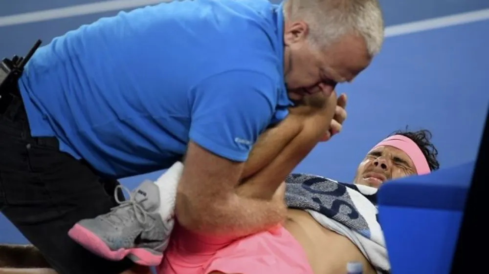 Rafaela Nadal se je vnovič po&scaron;kodoval, za kako hudo po&scaron;kodbo gre, pa bodo pokazale preiskave.