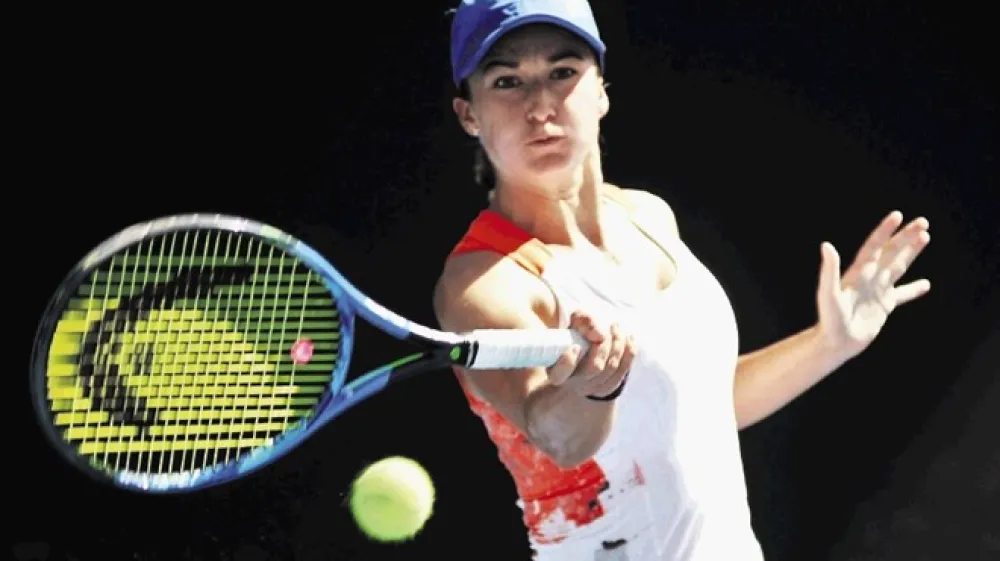 Dalila Jakupović je prej&scaron;nji teden odigrala svoj prvi dvoboj na turnirju največje četverice v Melbournu, o nastopu za Slovenijo v pokalu federacij pa naj bi se &scaron;e odločala.