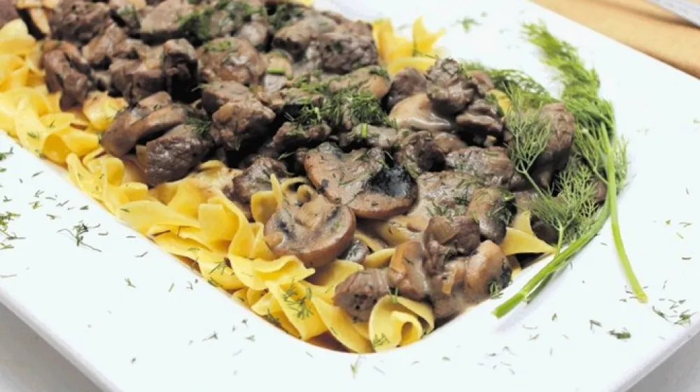 Posladek, ki se ga bodo va&scaron;i gostje ali domači &scaron;e lep čas spomnili.