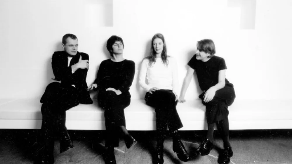 Tako  so  pred več  kot dvema desetletjema muziko premi&scaron;ljevali člani Enza  Fabianija, ki   se bo v torek spet zbral na odru Cankarjevega doma: Srečko Meh, Sonja Vukovič, Maja Naver&scaron;nik in Pavle Rakar.