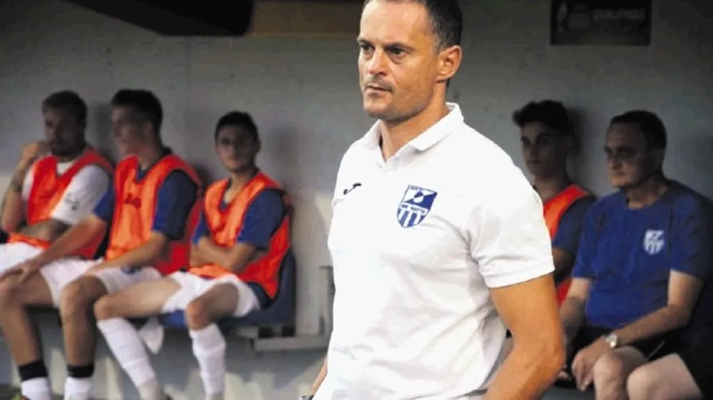 Franc Fridl: Virtualnega sveta je nekoliko preveč. Priznam, da smo morali v ekipi vmes celo prepovedati telefone na avtobusu, sestankih in kosilih.