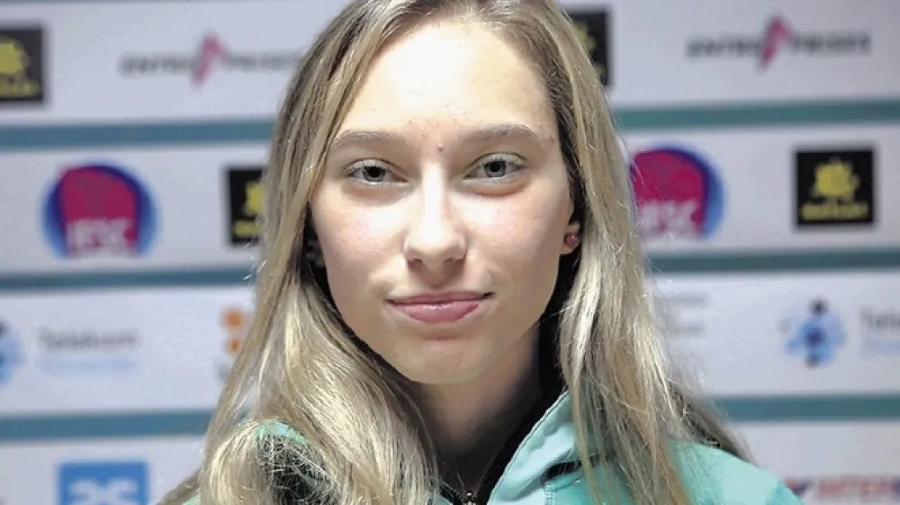 Janja Garnbret letos meri  na svetovno prvenstvo,  skupno zmago v svetovnem pokalu pa bo zaradi mature težko ponovila.