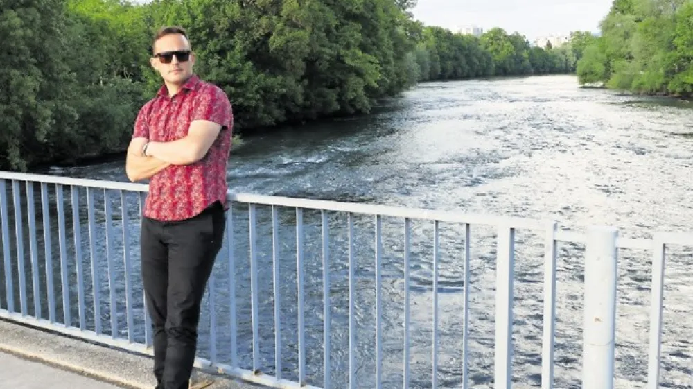 Zlatko: &raquo;Kdor koli dela sranje, ne glede na to, ali so njegovi predniki že 500 let tu ali pa je včeraj pri&scaron;el pe&scaron;, mora biti za svoja dejanja ustrezno sankcioniran.&laquo; Franci Kek