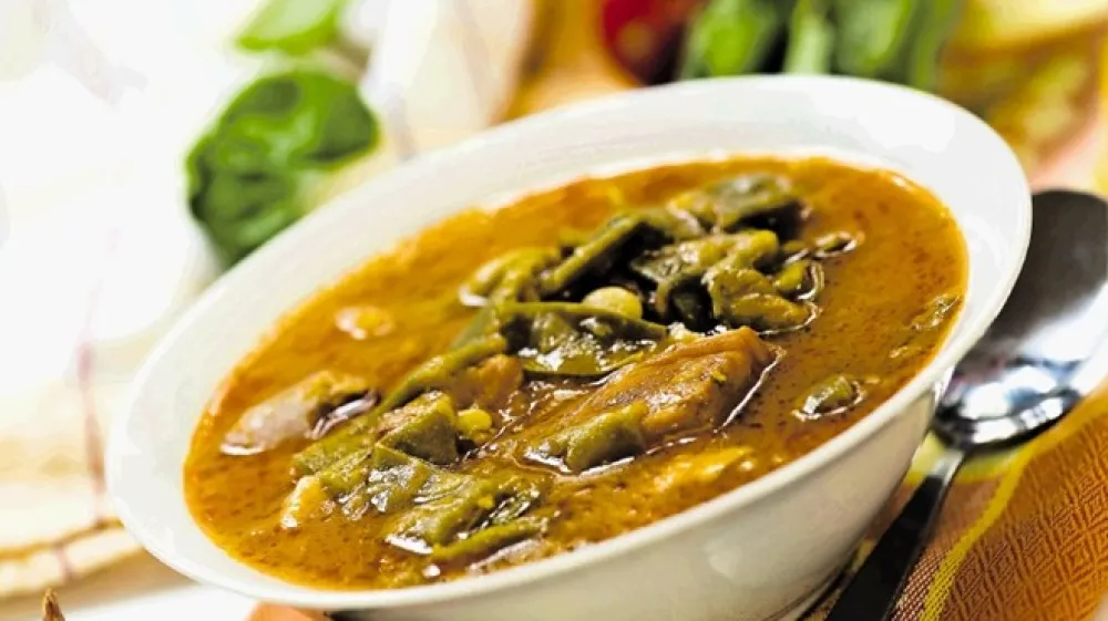 Boranijo lahko skuhamo redkej&scaron;o, kot golaž, ali nekoliko gostej&scaron;o, da v njej stoji žlica.