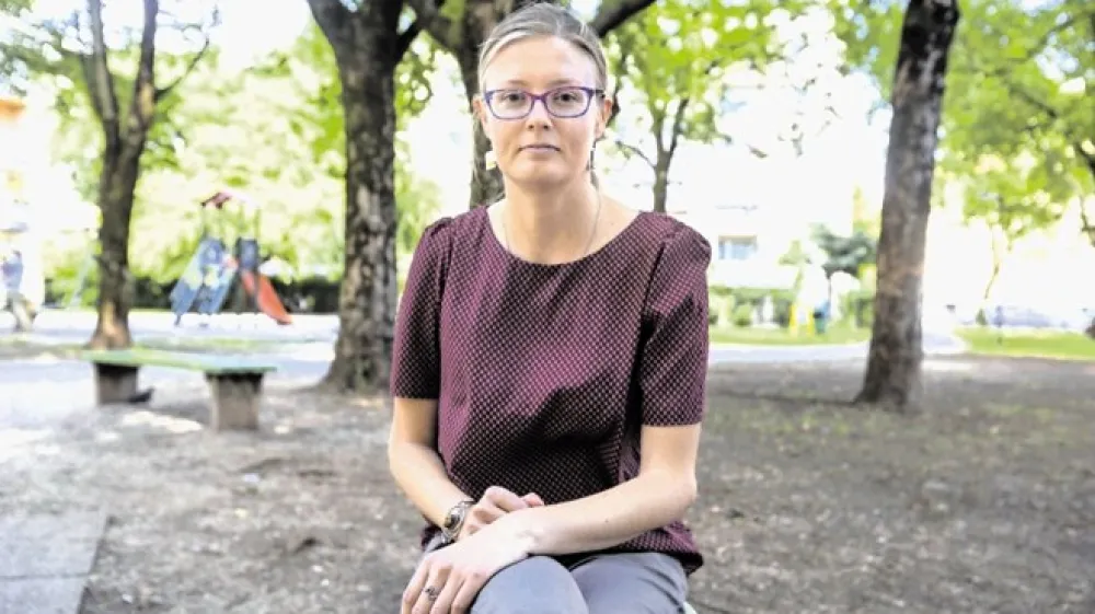 &raquo;Pri pisanju kritik se na neki način počutim tudi kot prevajalka, to sta zelo sorodni početji &ndash; lahko prevaja&scaron; medjezikovno, iz jezika v jezik, pa tudi znotrajjezikovno, iz literarnega diskurza v znanstveno-publicističnega,&laquo; pravi Stritarjeva nagrajenka Diana Punger&scaron;ič.