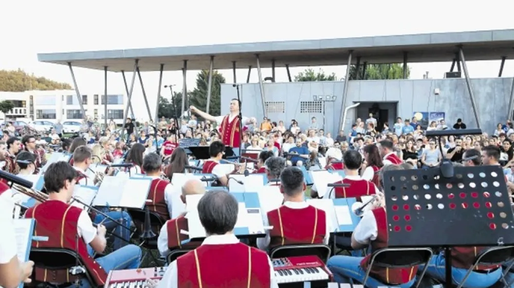 Lani so Kino v parku obogatili z zvoki filmske glasbe, letos so bili na vrsti zvoki iz muzikalov.