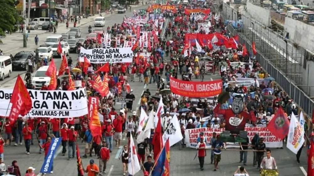 Protestniki, ki so nedavno protestirali proti filipinskemu predsedniku.