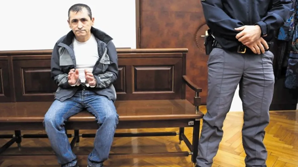 Prvo sojenje Iliyanu Ivanovu Mitovu je bilo razveljavljeno, ker  niso zasli&scaron;ali o&scaron;kodovanke Daniele. Obtoženi tega sicer niti ni zahteval.