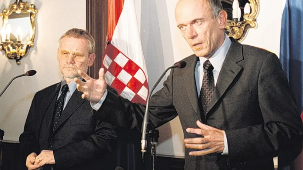 Ob uradno zapisanem sporazumu Drnov&scaron;ek-Račan je  bilo ustno dogovorjeno &scaron;e o nagradnem paketu v okviru Nuklearne elektrarne Kr&scaron;ko (NEK 1), ki naj bi bil če&scaron;nja na sporazumni torti.