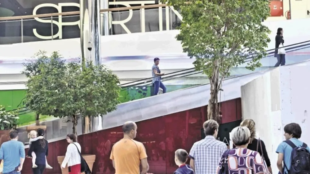 Sportina se bo po umiku iz turizma posvetila osnovni dejavnosti, trgovini z modo in modnimi dodatki.