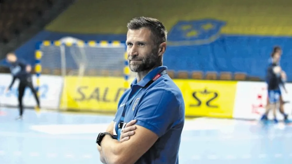 Tomaž Ocvirk: Zdaj, ko sem že nekaj tednov trener članske ekipe, bi raj&scaron;i igral v Sehi kot v slovenski ligi.