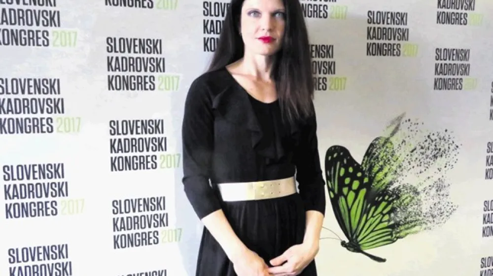 Jelica L. Lajovic, direktorica za kadre in pravo v Iskratelu: Če se navežem na izjave zaposlenih o tem, zakaj radi delajo pri nas, ni enoznačnega odgovora. Vsak ima svoje razloge in motive, da so ambasadorji na&scaron;e blagovne znamke.