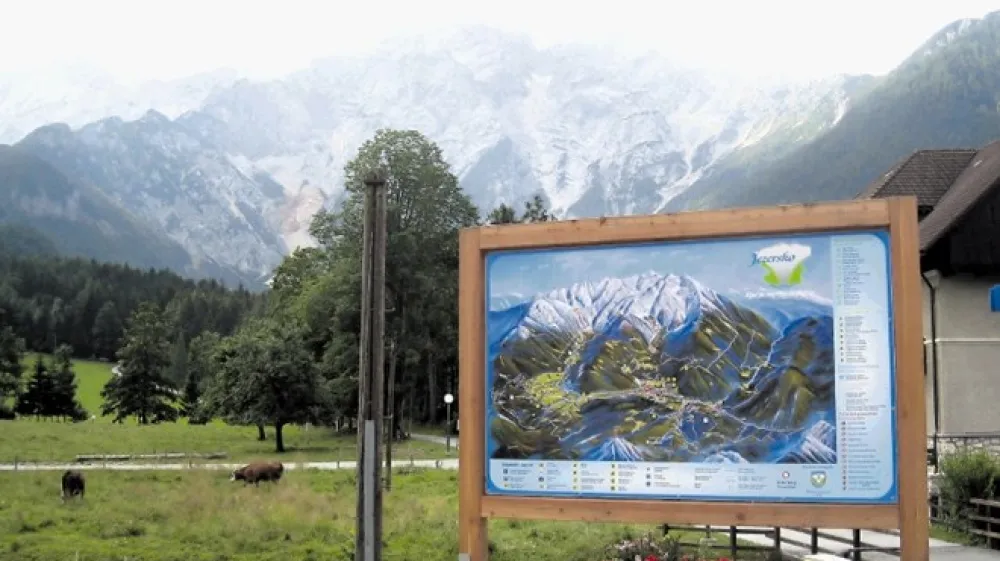 Jezersko  sicer meji na Solčavo, ali bo v prihodnje mejilo tudi na občino Kamnik, bodo občani v nedeljo odločali z referendumom.