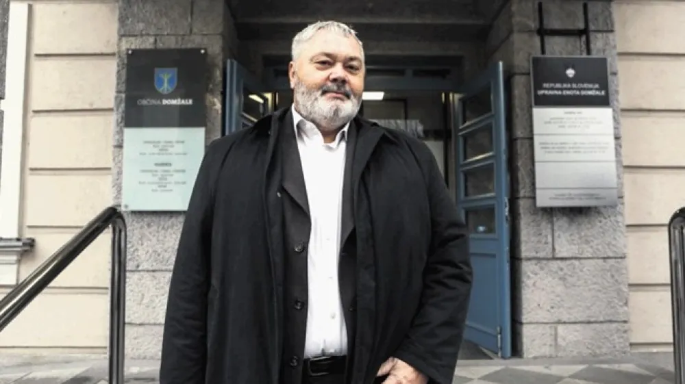 Javnomnenjska anketa kaže, da bi lahko v Domžalah že četrtič zmagal Toni Dragar, vendar ne v prvem krogu.