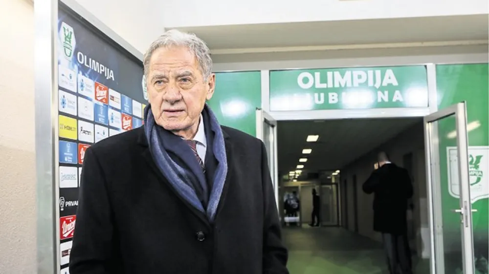 Milan Mandarić: »Na trenutke sem  obžaloval, da sem sploh prevzel Olimpijo. Ob mojem 80. rojstnem dnevu so mi navijači Portsmoutha na tekmi zapeli 'vse najboljše, Milan', pa me sploh ni bilo tam.« Foto: Luka Cjuha