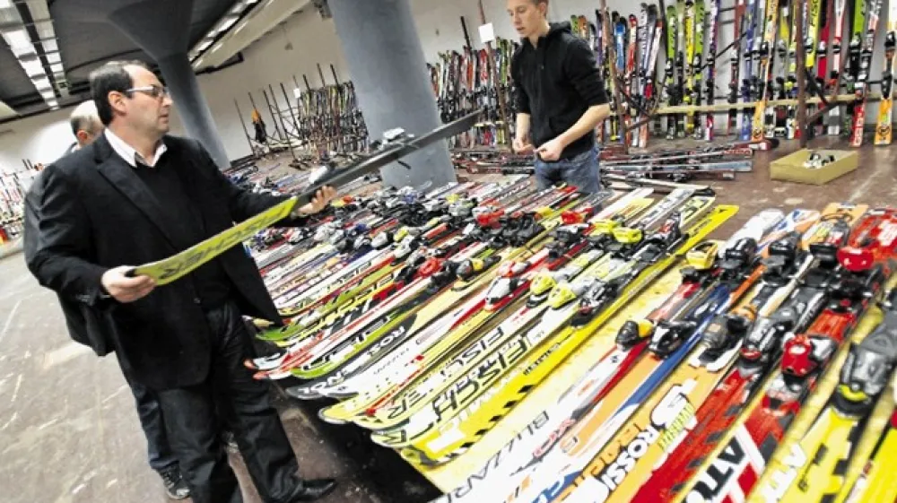 Za nakup smučarske opreme si je vredno vzeti čas.