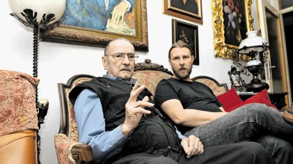 Franc Sever - Franta in režiser Dejan Babosek. &raquo;Zadovoljen sem, da mladi  izpolnjujejo tisto, kar moji generaciji ni povsem uspelo,&laquo; pravi Franta.