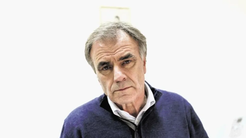 &Scaron;e najhuje je to, da  afera postavlja v slabo luč tudi na&scaron;e dru&scaron;tvo, čeprav s Kobalovim plagiatom seveda nimamo prav nikakr&scaron;ne zveze, je razočaran Janez Vlaj, predsednik dru&scaron;tva &Scaron;entjakobsko gledali&scaron;če.