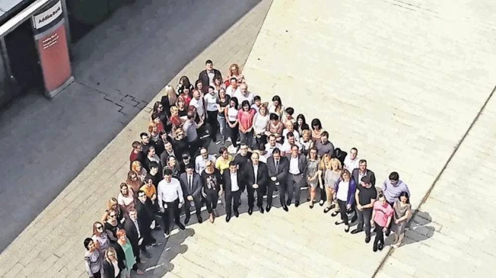 Ekipa Addiko Bank s predsednikom uprave Andrejem Andolj&scaron;kom