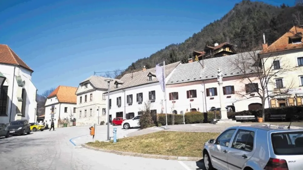 Največji izziv bo brez dvoma arhitekturna re&scaron;itev A&scaron;kerčevega trga, saj  na njem čez leto potekajo &scaron;tevilne prireditve, hkrati pa mora omogočati tudi tranzitni promet.