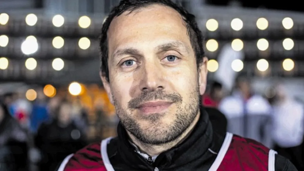 Jure Ko&scaron;ir pravi, da alpsko smučanje doživlja usodo avtomobilizma. Ljudi namreč najbolj zanimajo padci, v avtomobilizmu pa nesreče.