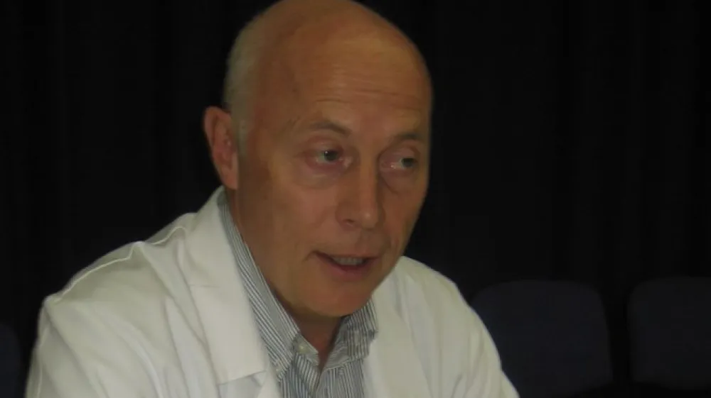 V torek se je na koprskem sodi&scaron;ču začelo sojenje nekdanjemu direktorju Splo&scaron;ne bolni&scaron;nice Izola Janiju Derniču.