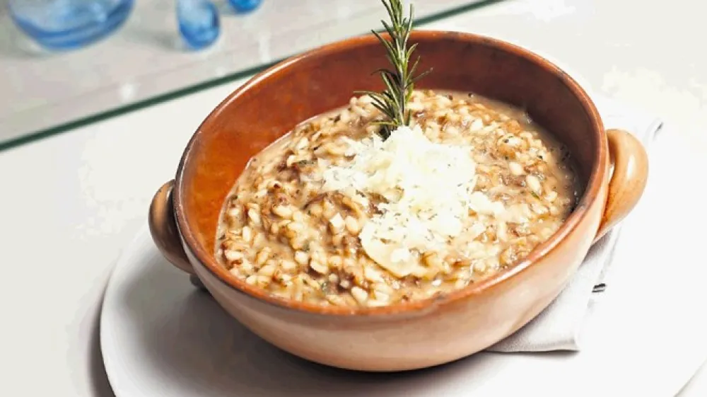 Jed je sočna in zelo aromatična, porabljenih količin najbolj&scaron;ih sestavin ne more zatajiti.