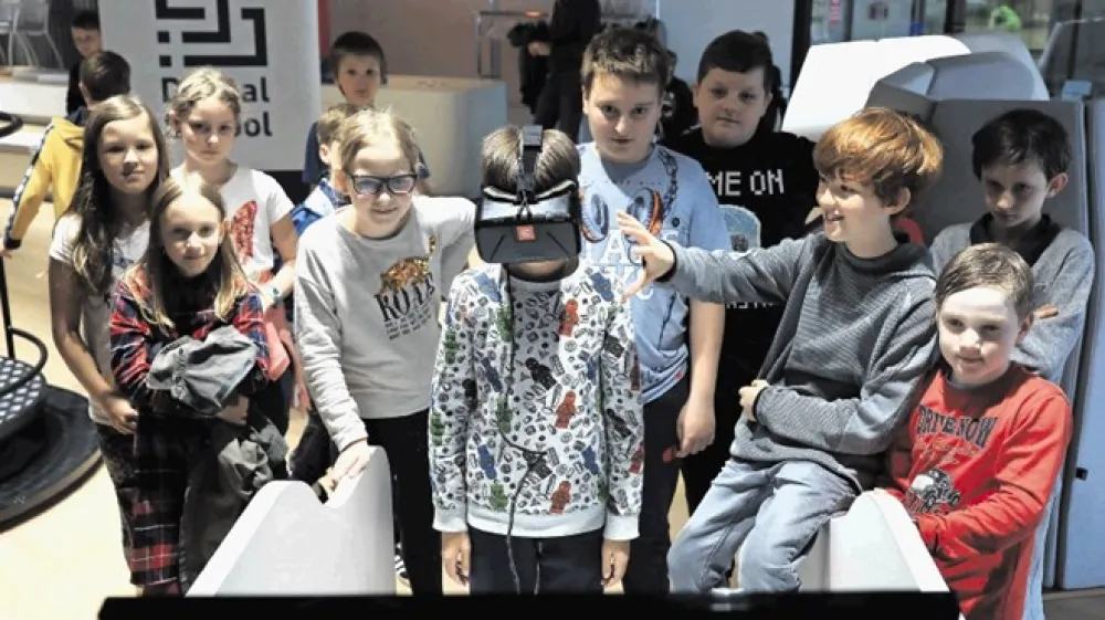 Digital School kot zunaj&scaron;olski tečaj temelji  na tem, da se otroci  zabavajo. Domačih nalog ne poznajo.