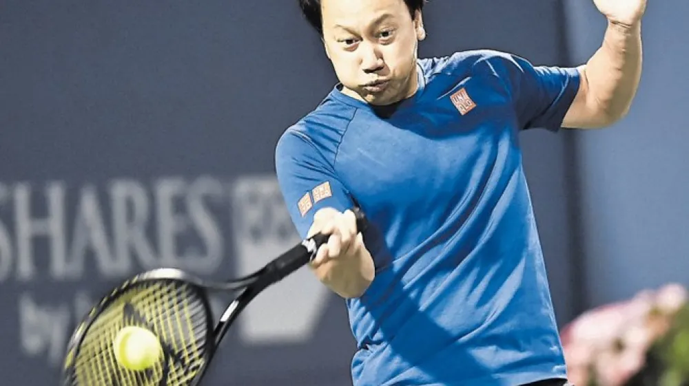 Michael Chang se je zapisal v zgodovino, ko je star sedemnajst let in sto deset dni osvojil Roland Garros in postal ter za zdaj ostal najmlaj&scaron;i zmagovalec turnirja za grand slam med mo&scaron;kimi.