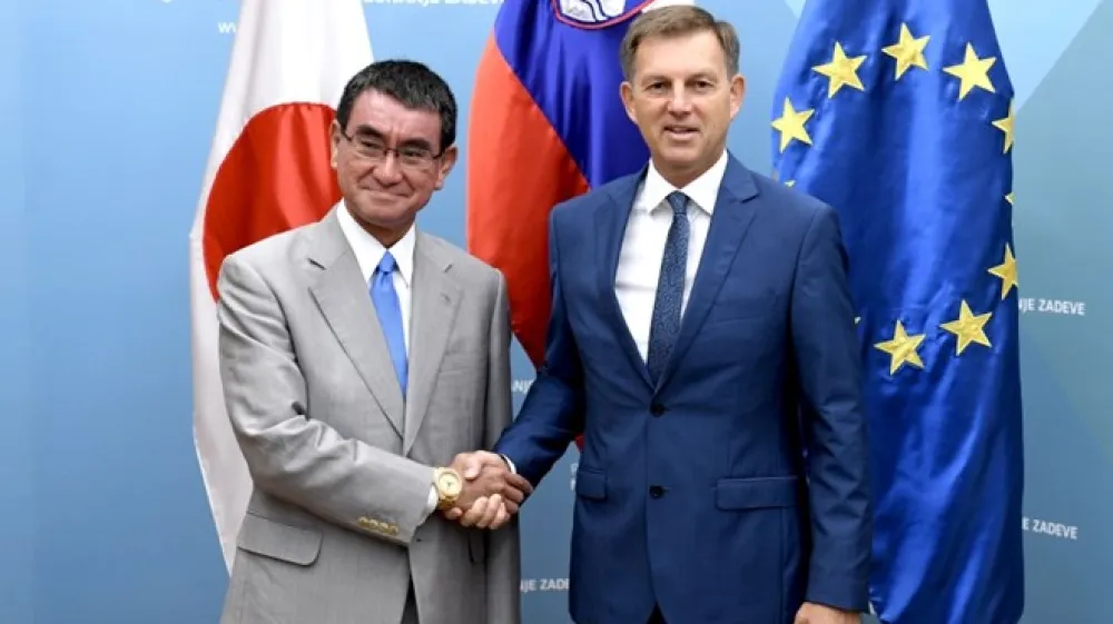 Miro Cerar in Taro Kono.