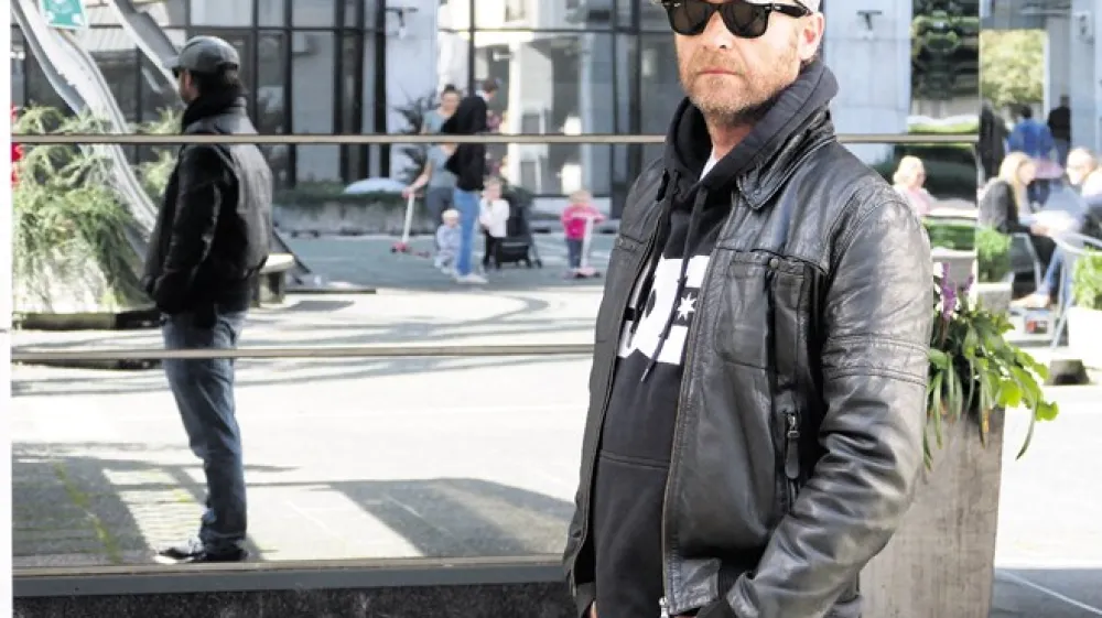 Grega Skočir: &raquo;Zdi se mi, da je bila v času, ko je na&scaron;a skupina nastala, pri nas kar nekak&scaron;na luknja, z izjemo Kreslina, Lov&scaron;ina in Predina.&laquo; Franci Kek