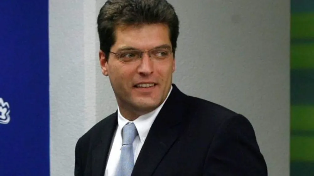 Janez Lenarčič je ob slovesu od slovenskega zunanjega ministrstva kritičen do  razmer v Mladiki.