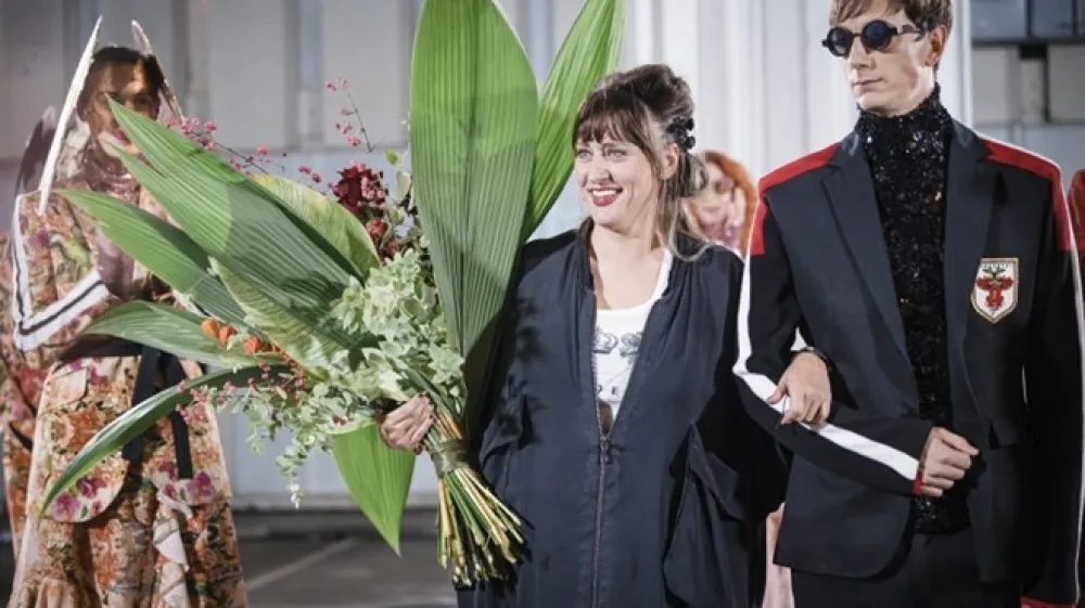 Večer je minil v znamenju modnega performansa znamke Benedetti life, ki jo ustvarja Mateja Benedetti.