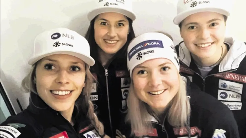 Ana Bucik, Tina Robnik, Meta Hrovat in Neja Dvornik sestavljajo poker slovenskih alpskih smučark na začetku nove sezone svetovnega pokala v alpskem smučanju.